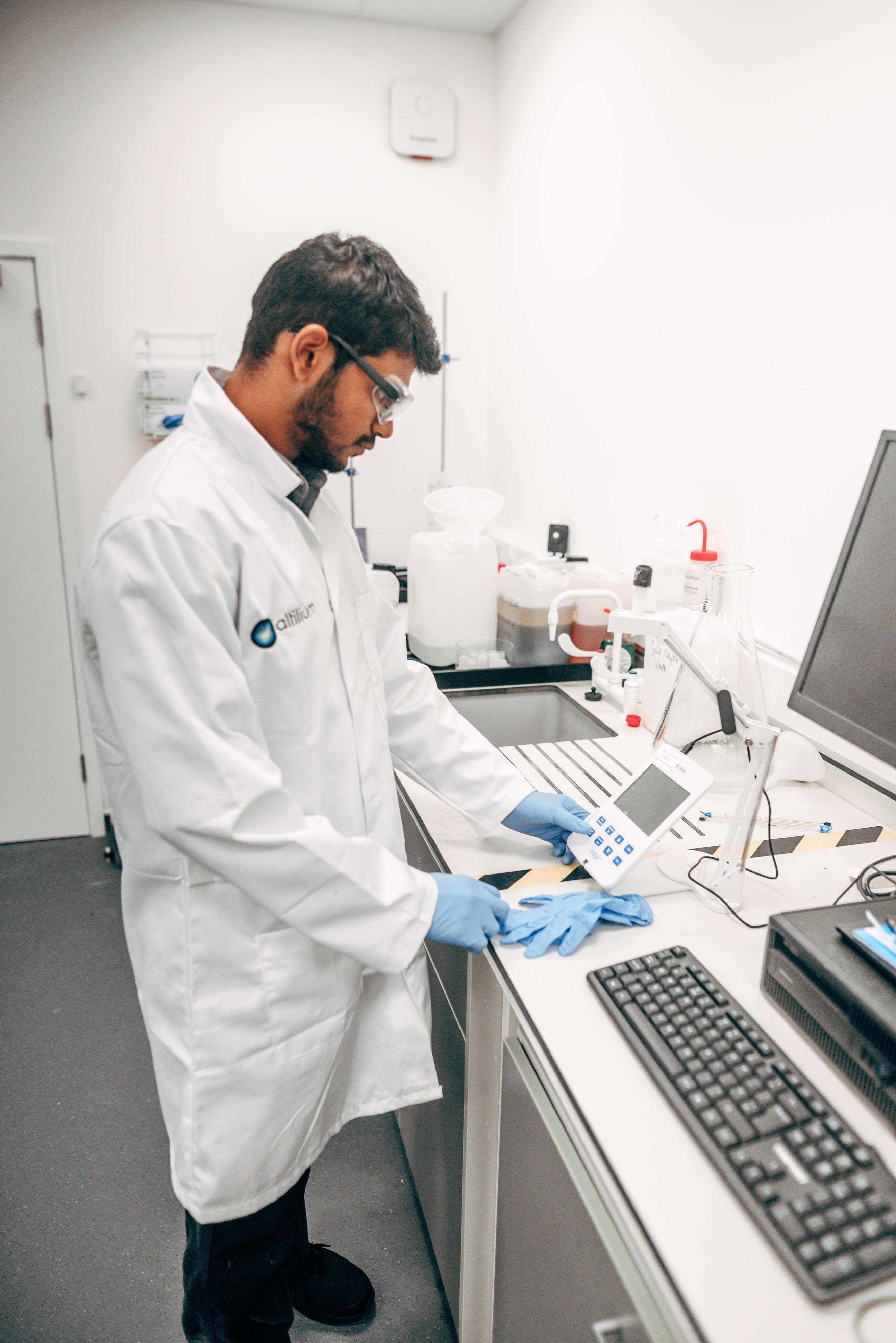 An Altilium lab technician working in a lab
