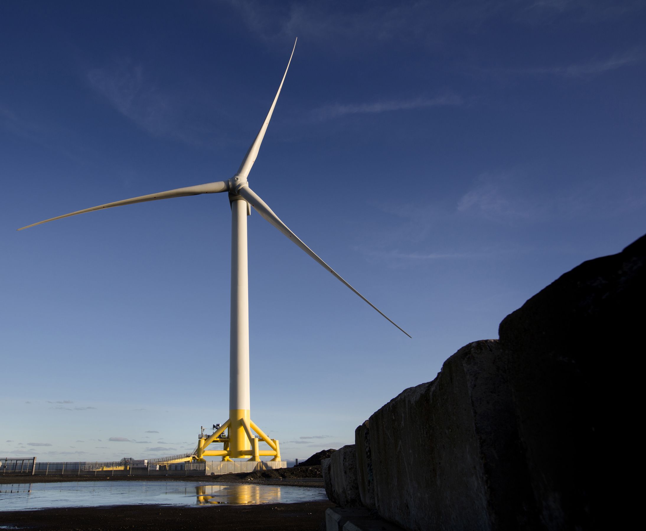 The Levenmouth Demonstration Turbine is the world’s most advanced, open-access offshore wind turbine dedicated to R&D. It is operated by the Offshore Renewable Energy Catapult. Credit: ORE Catapult